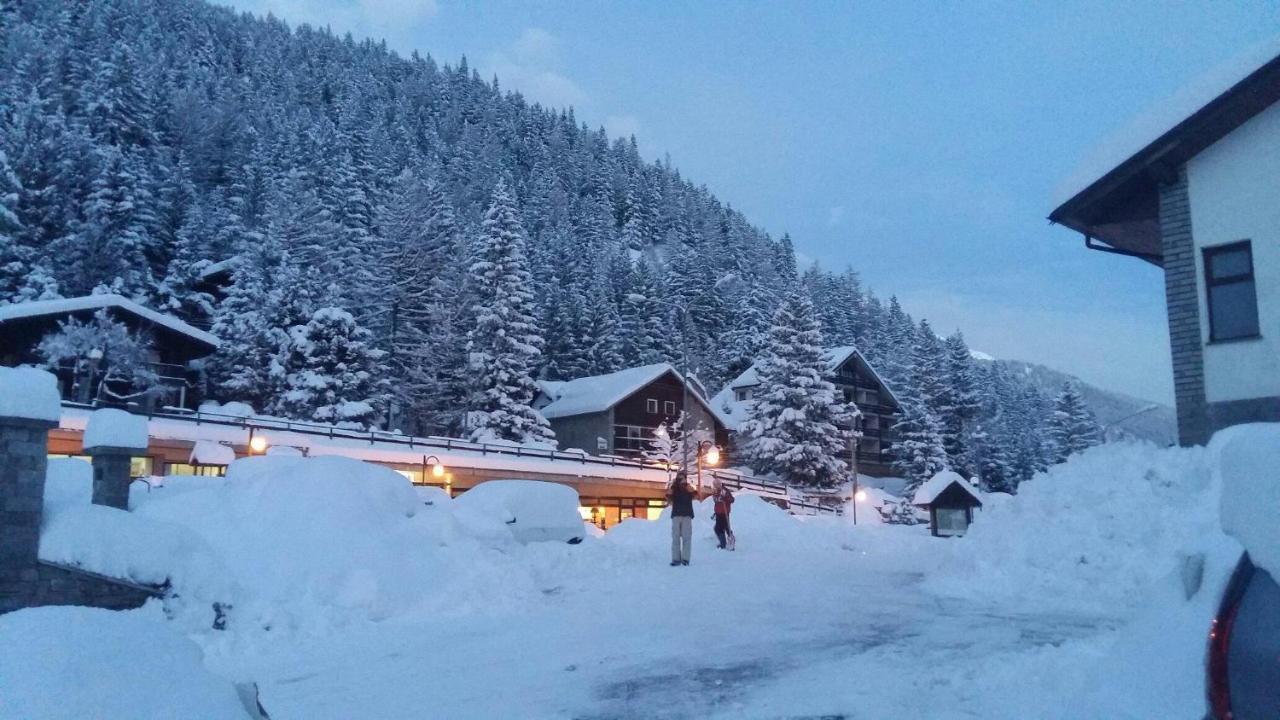 Vila Casa Vacanza In Tipico Chalet Di Montagna Varzo Exteriér fotografie